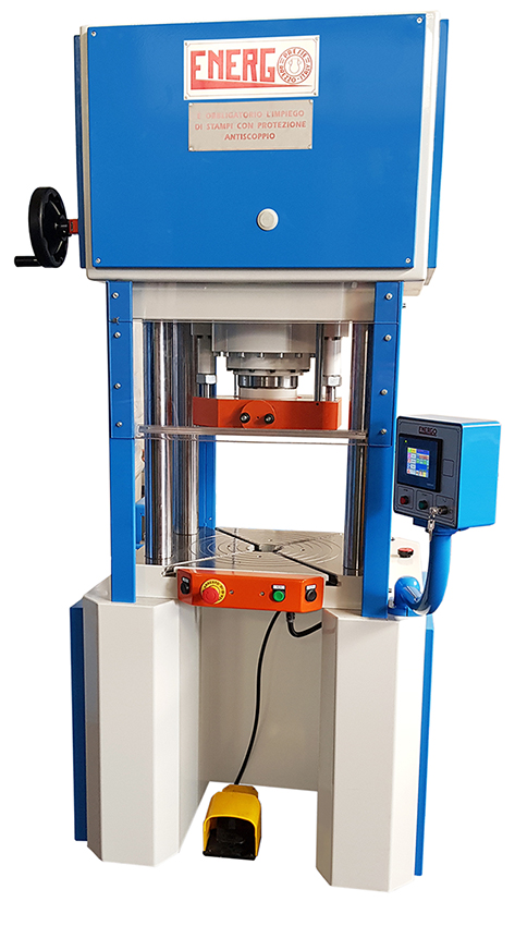  KN 300 NC FM